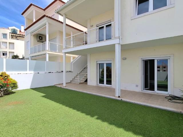 Arrenda Moradia T5 Ericeira, A Casa das Casas