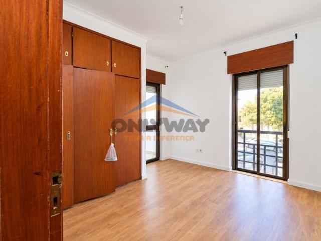 ARRENDA EM EXCLUSIVO APARTAMENTO T3