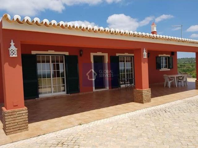 ARRENDA SE MARAVILHOSA TIPICA CASA DE CAMPO PERTO DE SILVES, ALGARVE