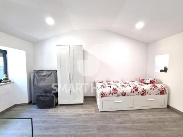 ARRENDA SE: Apartamento T1 no centro da vila de.
