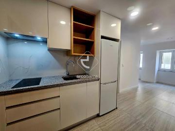 Arrenda se Apartamento T1 2º Andar no Centro Histórico de Arcos de Valdevez