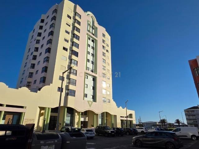Arrenda se apartamento T2 para 2º Andar com Elevador em Peniche edifício Berlenga. Se procura uma zona