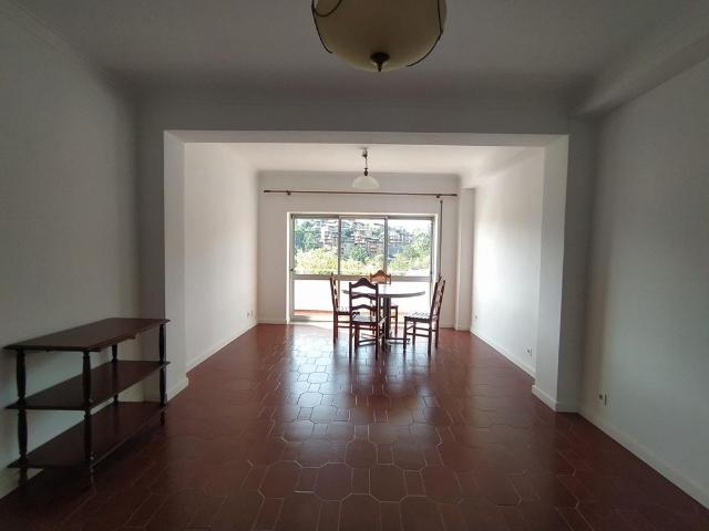 Arrenda se Apartamento T3 mobilado junto à Solum, Coimbra