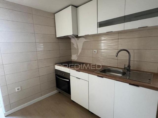 Arrenda se t1 em vila nova de gaia