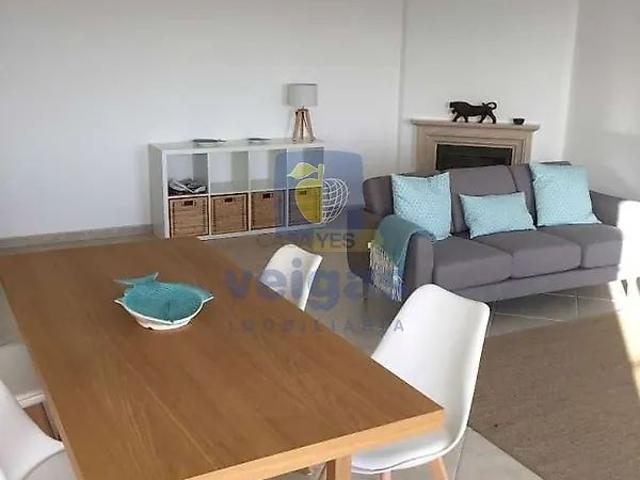 Arrenda se T3 mobilado vista rio com terraço em Setúbal