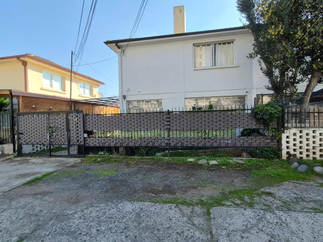 ARRENDAMOS CASA EN ÑUÑOA EXCELENTE CONECTIVIDAD EN PASAJE CERRADO