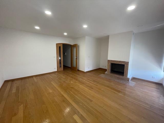 ARRENDAMENTO CELAS JUNTO AO HUC T4 EM DUPLEX COM GARAGEM