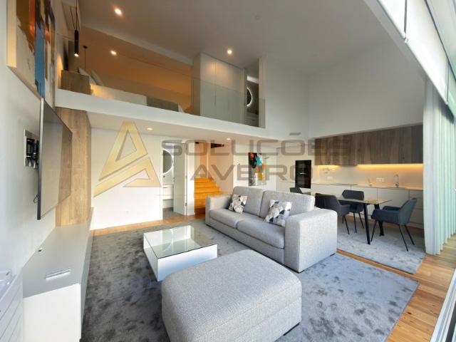 ARRENDAMENTO: Apartamento T1 de Luxo Mobilado e Equipado Centro de Aveiro