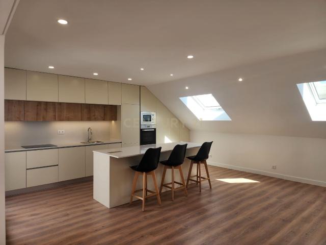 Arrendamento »» Apartamento T1 Novo na Rua da Brasileira em Setúbal