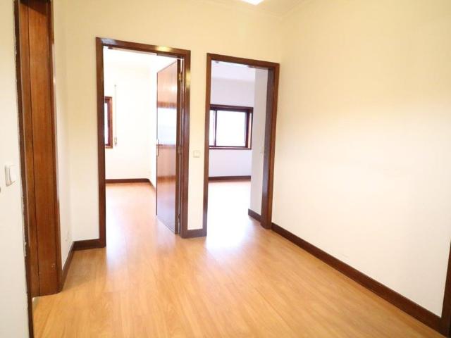 Arrendamento Apartamento T2+1 S. Vicente Volvo