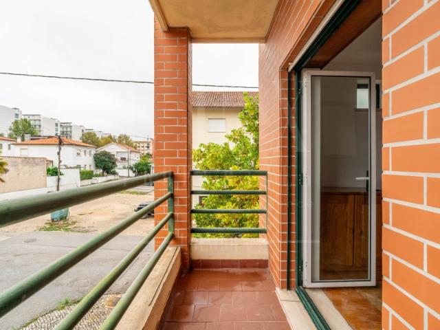 ARRENDAMENTO | Apartamento T2 | Alto de S. João, Coimbra