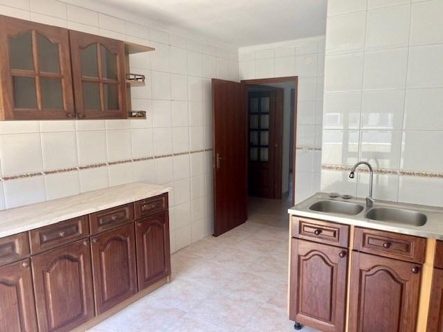 Arrendamento / Apartamento T2 / Quinta do Bispo / Leiria