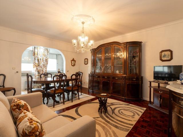 Arrendamento Apartamento T3 Amadora Mobilado!