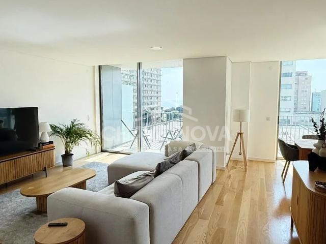Arrendamento Apartamento T3 mobilado com vista Mar Matosinhos Sul Torre Solima