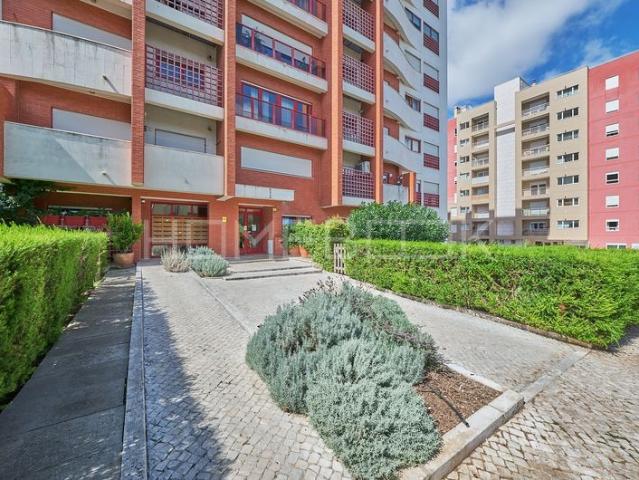 Arrendamento Apartamento T3 São Domingos de Benfica Lisboa