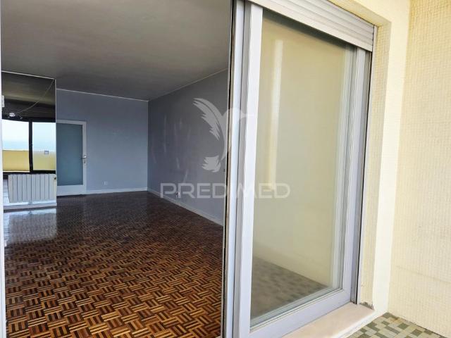 Arrendamento | apartamento t4 – vista mar na foz