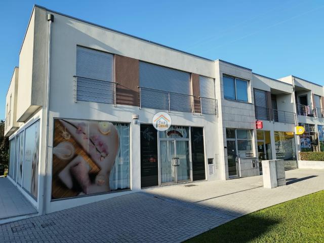 Arrendamento de Apartamento T2 em Rio Covo Santa Eulália, Barcelos, com garagem para 2 carros