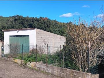Arrendamento de Garagem Fechada com Terreno Vale Santiago, Carvoeiro