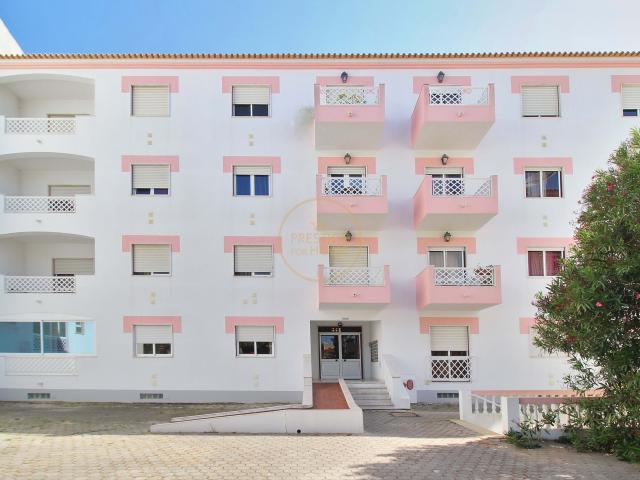 ARRENDAMENTO DE FÉRIAS Apartamento T2 localizado junto a Praia do Canavial