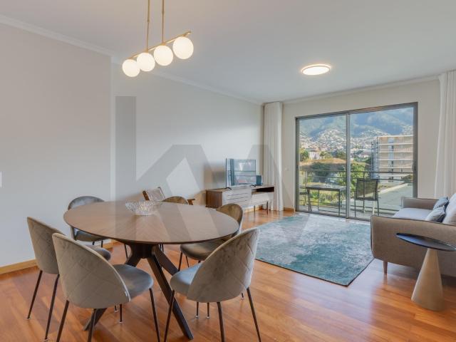Arrendamento de longa duração: Apartamento T3 com vistas panorâmicas in Barreiros, Funchal