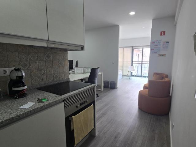 ARRENDAMENTO – ESCRITÓRIO CONVERTIDO EM T1 NO FUNCHAL
