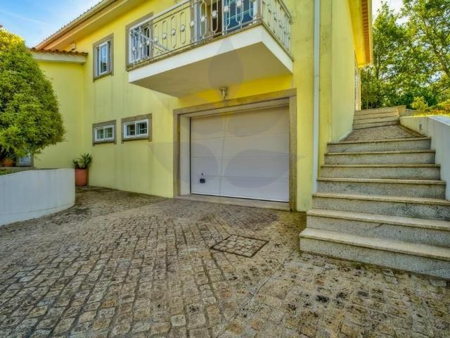 Arrendamento Moradia T3 com Piscina inserida em Lote de 3.965 m² – Serzedelo, Póvoa de Lanhoso