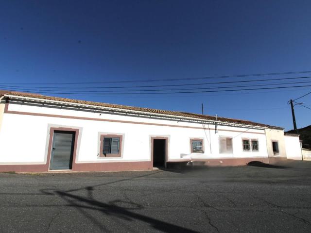 ARRENDAMENTO | MORADIA T2 + ESPAÇO COMERCIAL | MONTE RUIVO ALTE