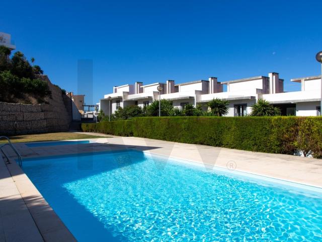 Arrendamento moradia com vista mar e piscina