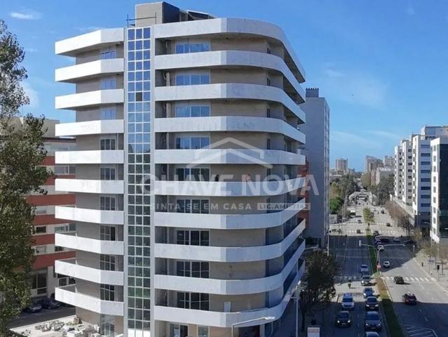 Arrendamento T2 c/lugar de garagem no Porto