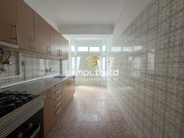 Arrendamento T3 Avenida do Bocage