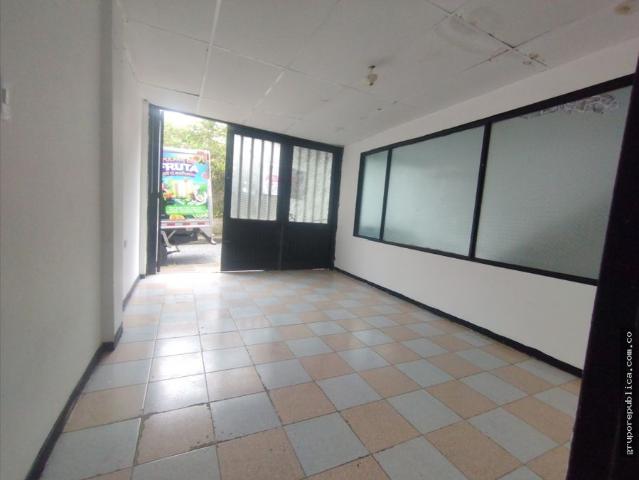 ARRENDO APARTAMENTO CHIPRE | ACCESO VEHICULAR