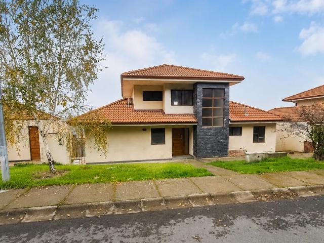 Arrienda Casa Nueva 4d/3b Sin Comisión | Condominio Cerrado