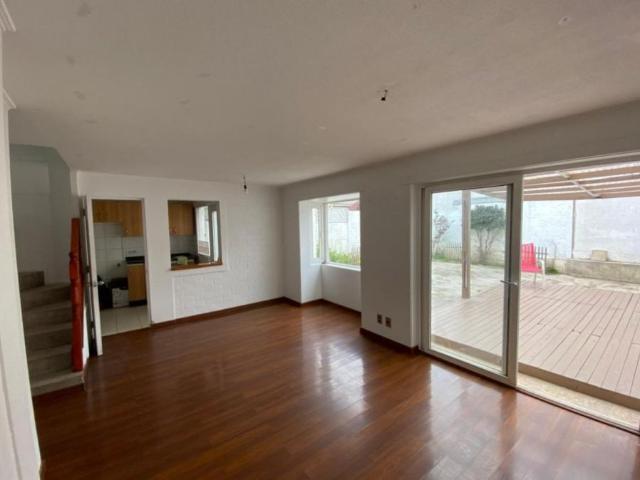 Arrienda casa en condominio de Curauma. 4 domitorios, 3 baños, 2 estacionamientos