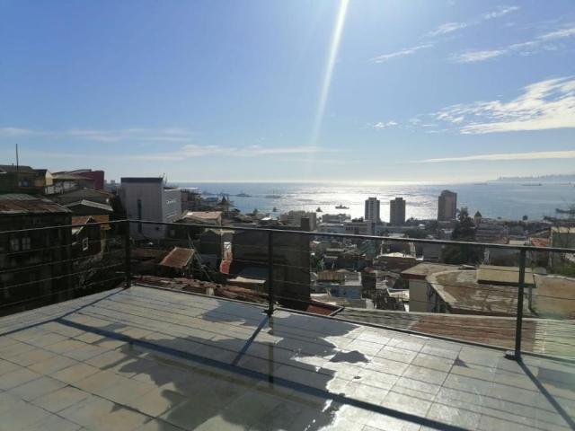 Arrienda casa independiente en Cerro Bellavista