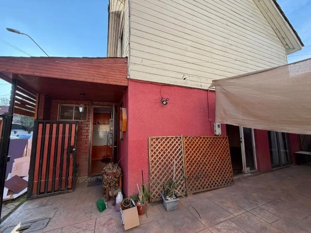 Arrienda Casa 4d 2b Y 2 Estac En Condominio Lampa