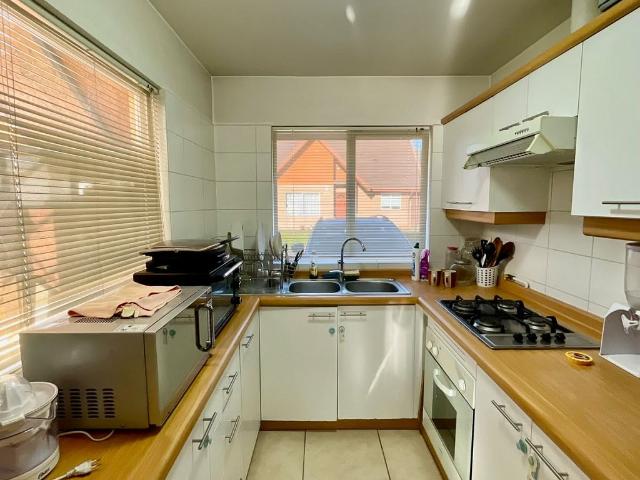 ARRIENDA ESPACIOSA CASA 4D Y 3B BARRIO LAS ENCINAS