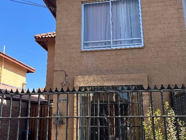 Arrienda excelente casa, en El Abrazo, Maipú