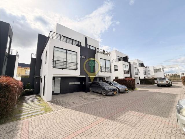 ARRIENDO $ 4 800.000 o VENTA CASA CONJUNTO CERRADO COTA
