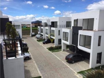ARRIENDO $ 4 800.000 o VENTA CASA CONJUNTO CERRADO COTA