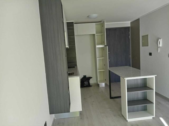 Arriendo 1 dormitorio a una cuadra metro lo ovalle la Cisterna