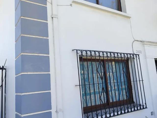 Arriendo 2 Dormitorios 1 Baño 2 Estacionamientos