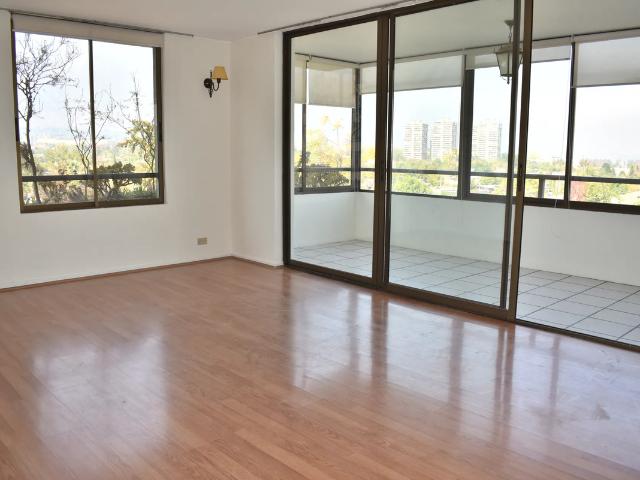 Arriendo 2d+escritorio+3b. estacionamiento y bodega