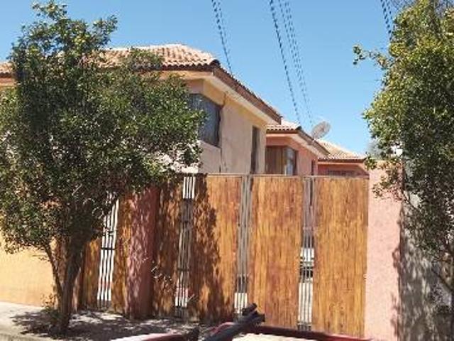 arriendo a empresas vallenar casa 9D 6B 4E