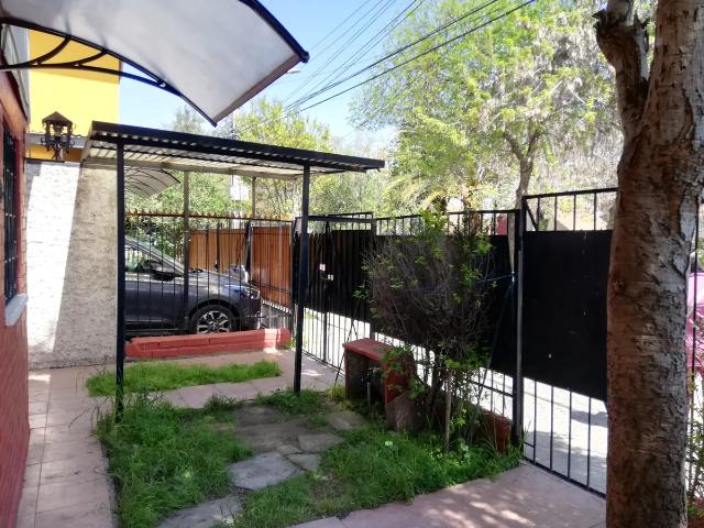 Arriendo Acogedora Casa En Peñalolén