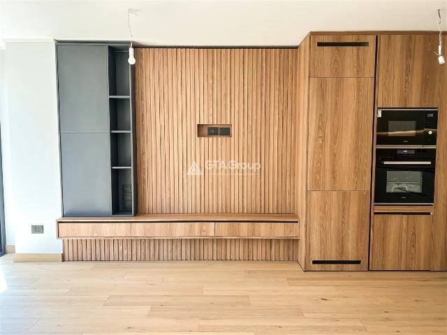 Arriendo amoblado dpto nuevo, 1d 2b, barrio el golf