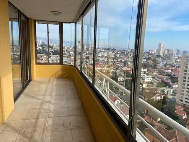 Arriendo amplio departamento Año Corrido Recreo