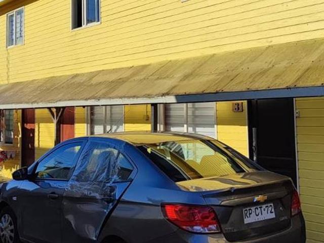 Arriendo amplio departamento con estacionamiento