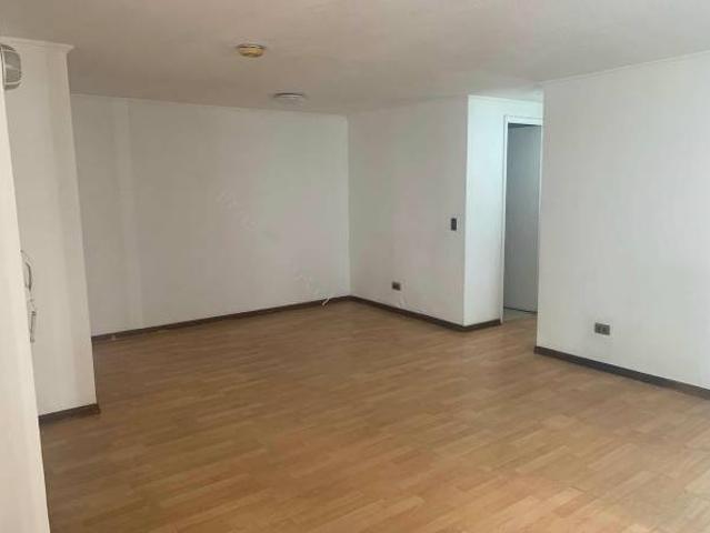 Arriendo amplio departamento