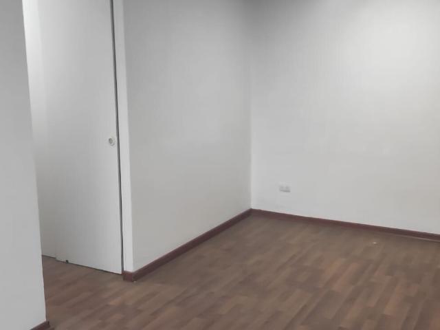 Arriendo amplio depto. en $420.000 de 3d y 1 b en Condominio Yungay Quinta Normal