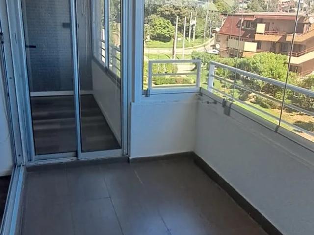 Arriendo amplio depto. sector residencial reñaca!